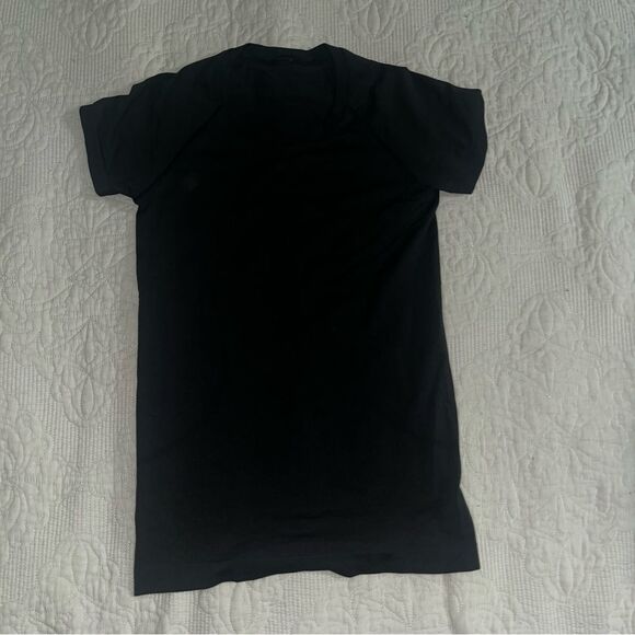 Lululemon Swiftly Tech Short Sleeve black size 6 - Picture 1 of 3